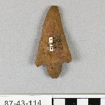 892572