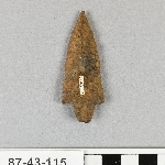 892574