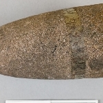 892623