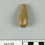 892940