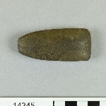 892995