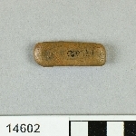 893300
