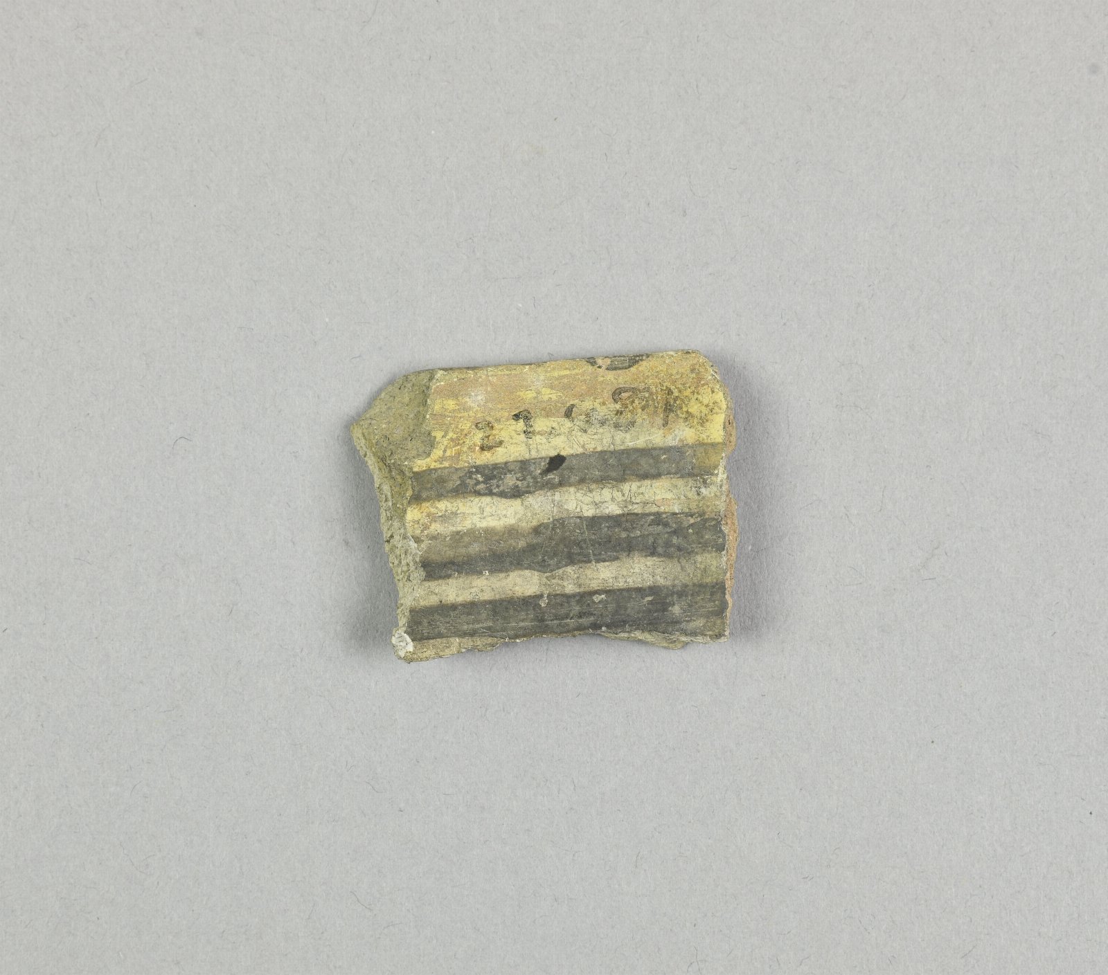 894041