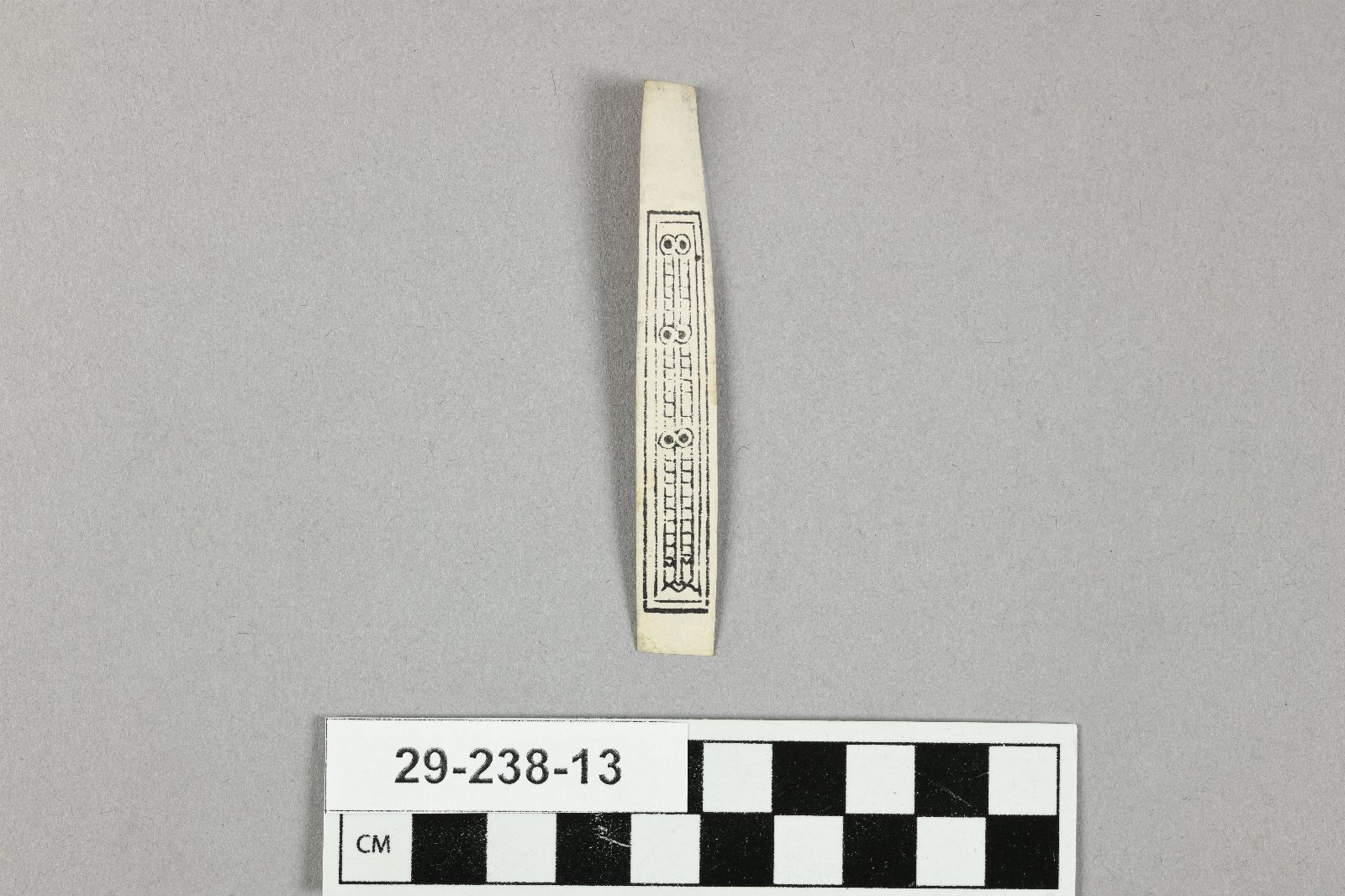 894733