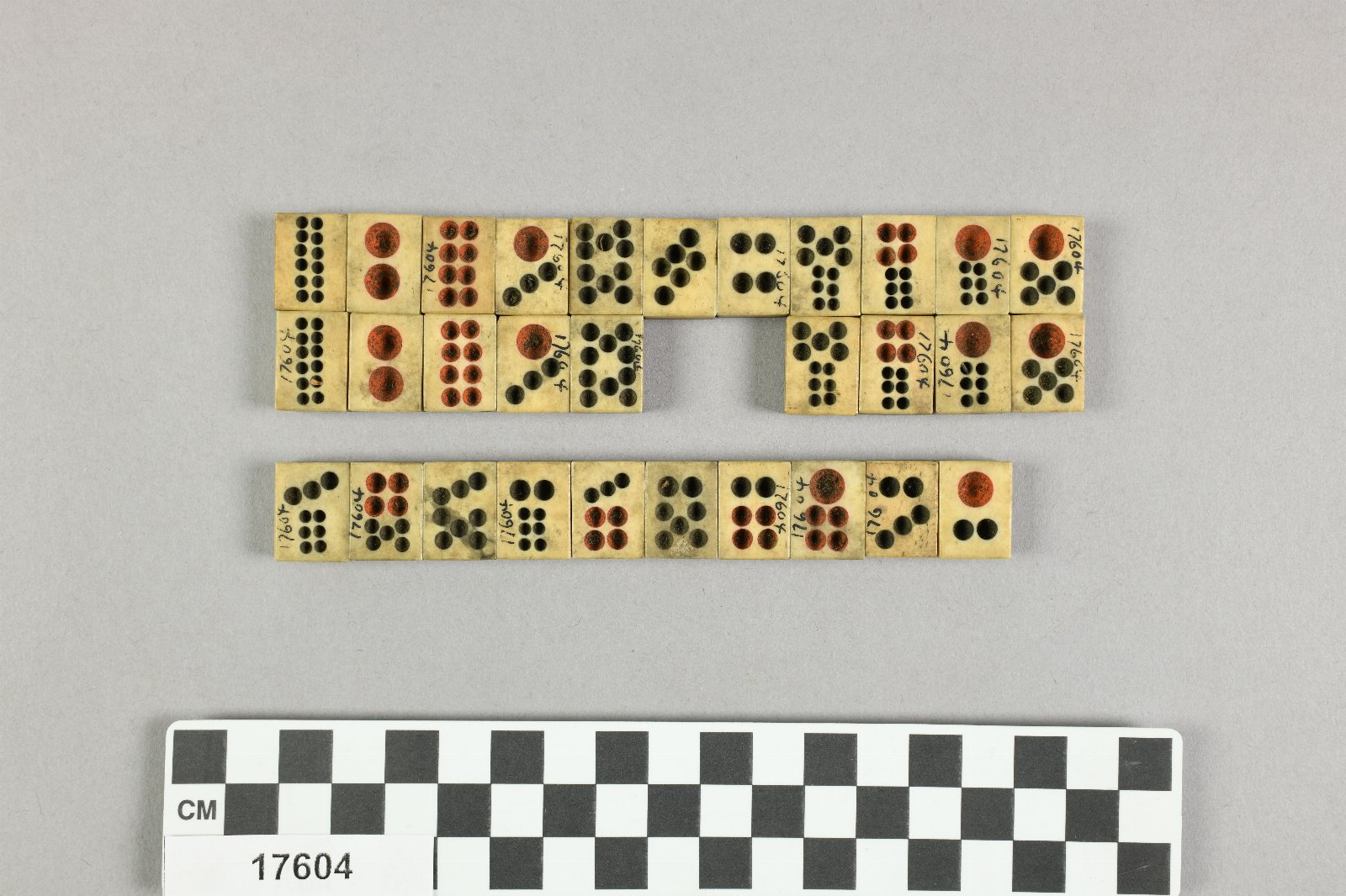 894876