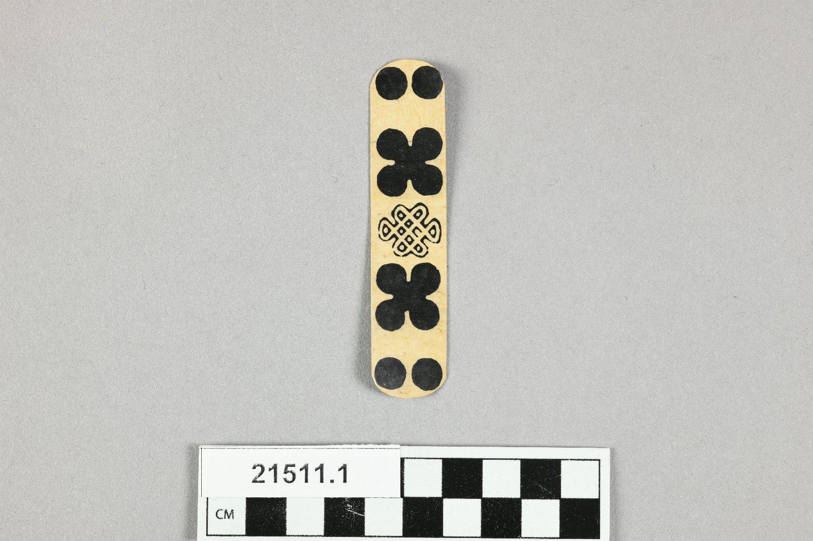 894925