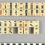 894933