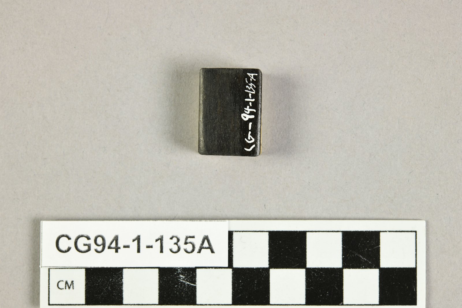 894940