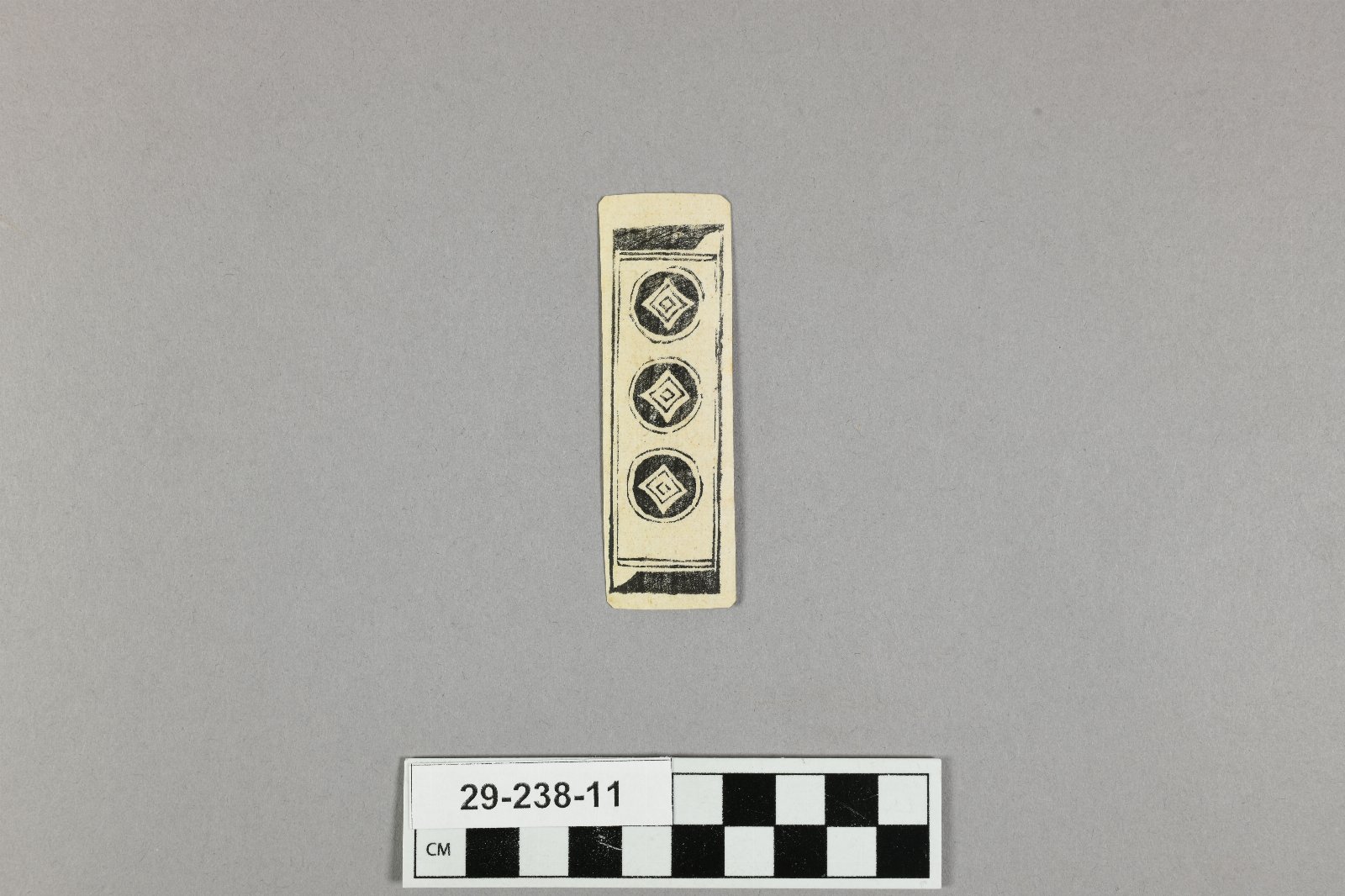 895102