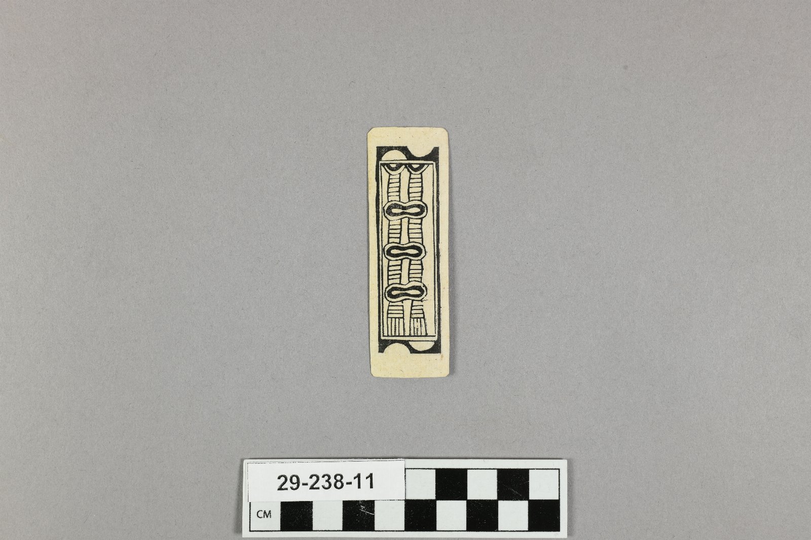 895128
