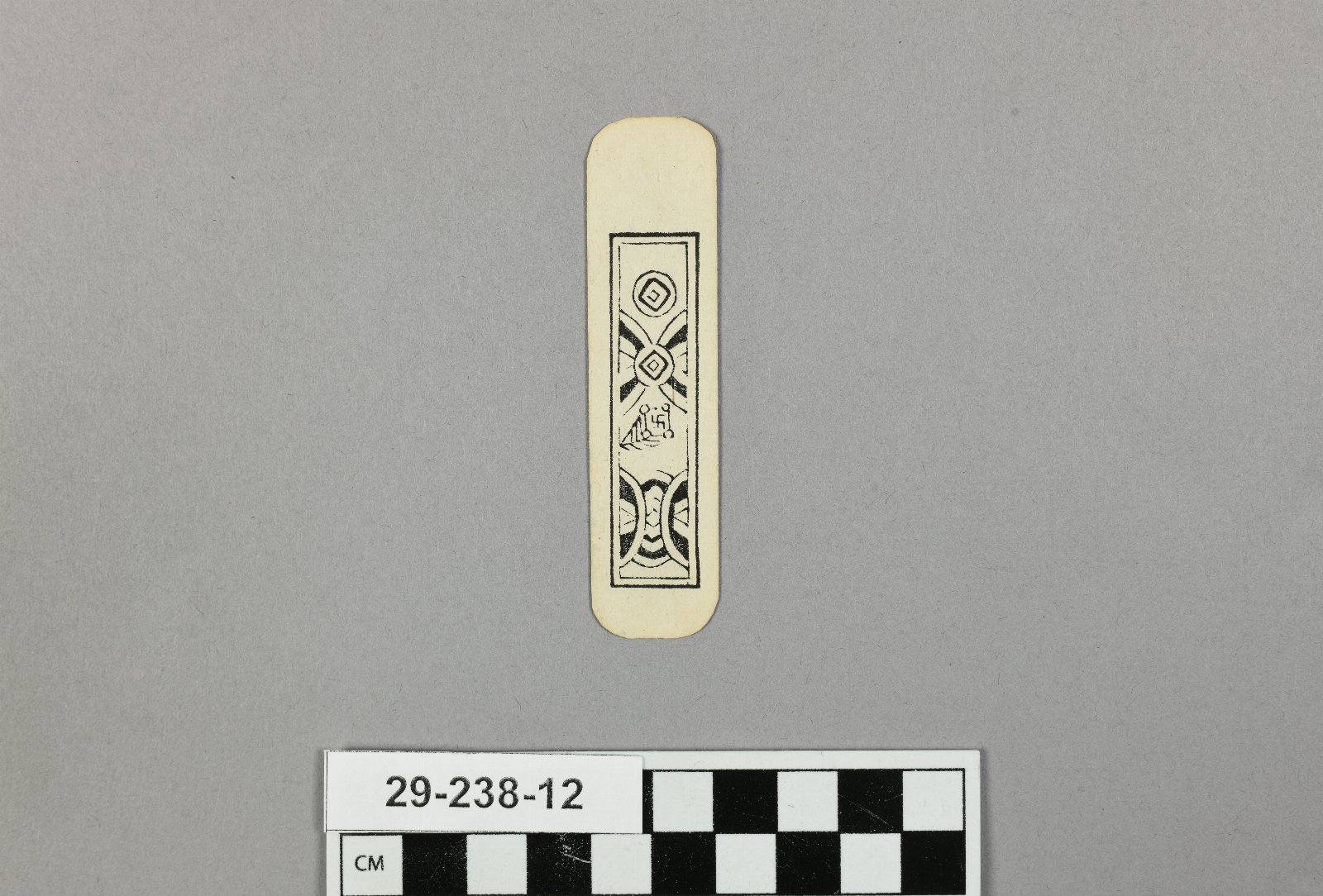 895138