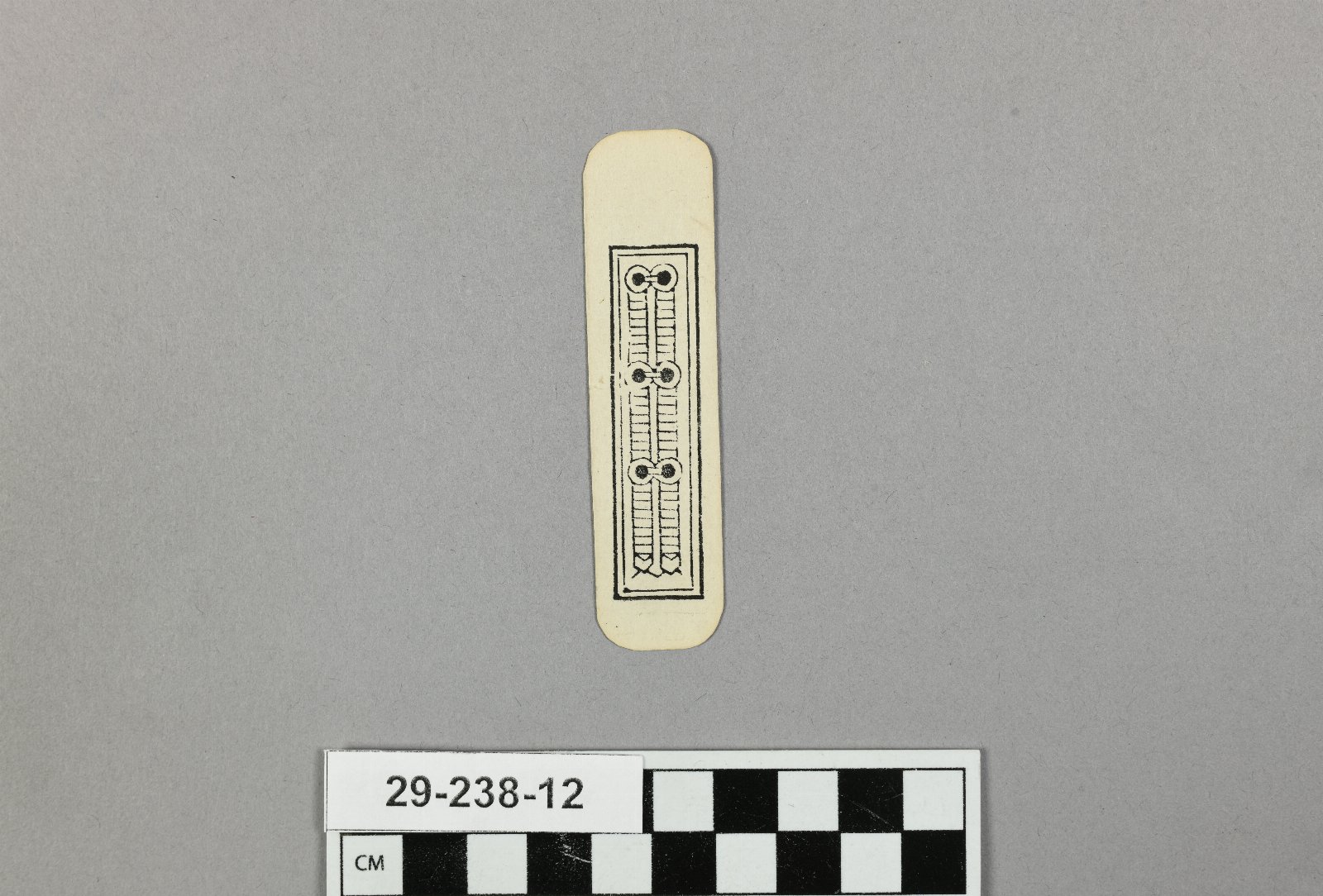 895157