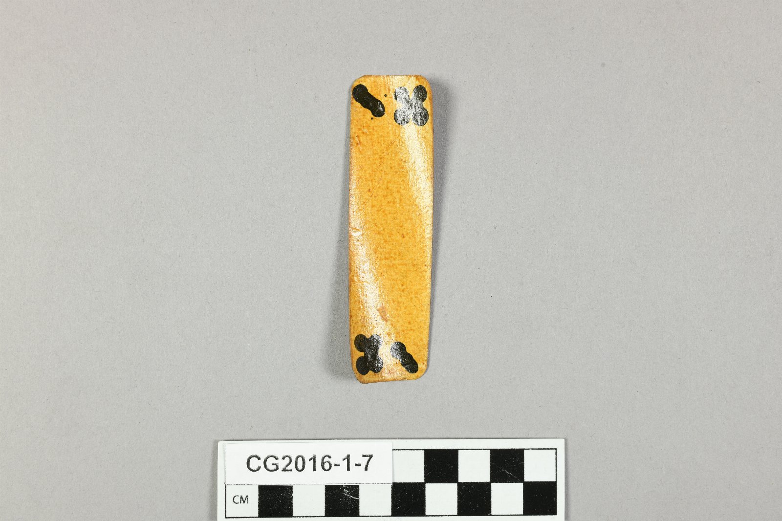 895217