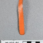 895761