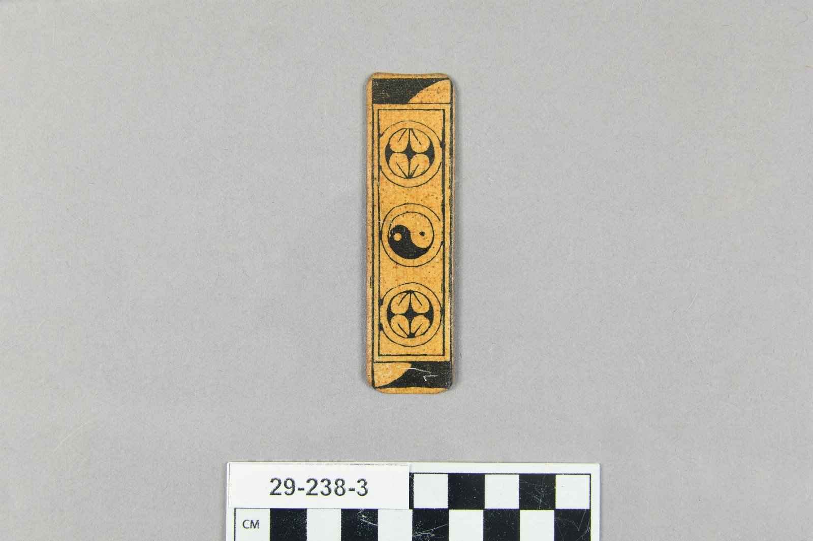 896001