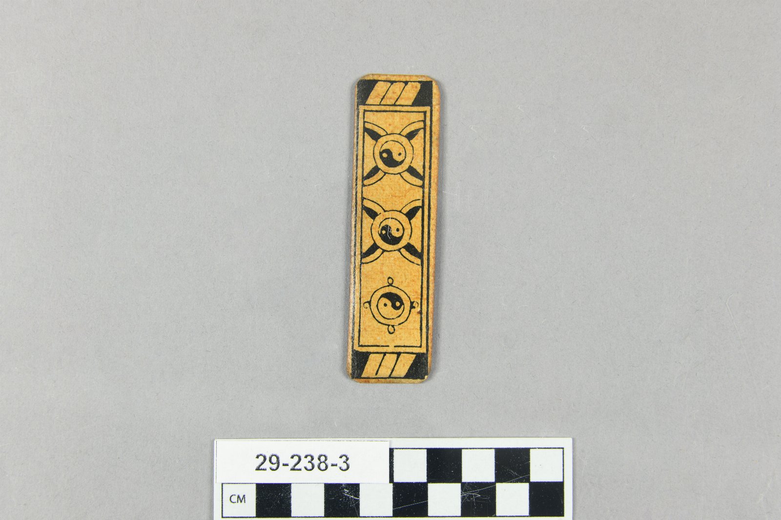 896005