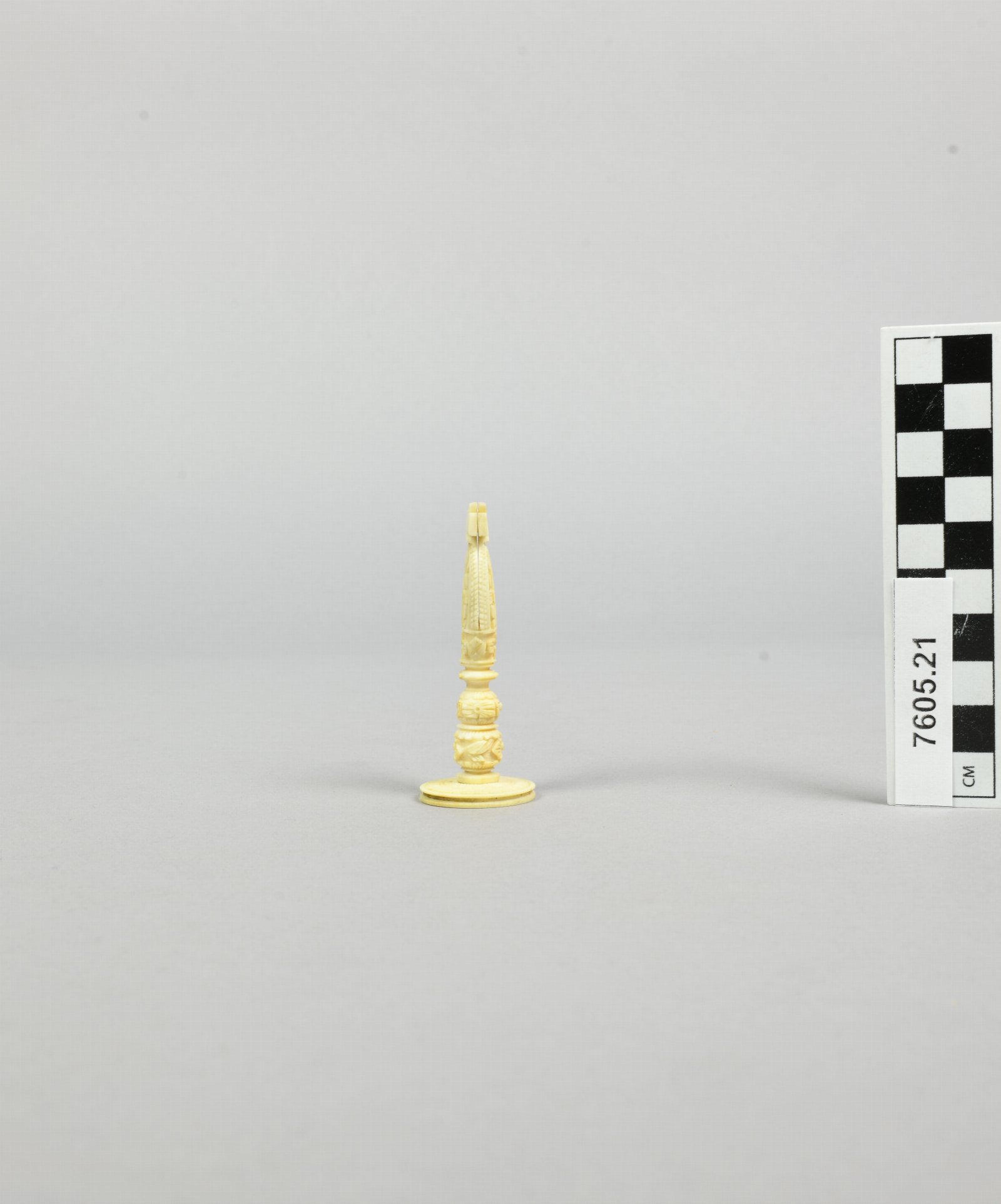 896689