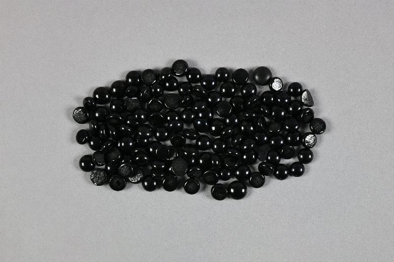 897217