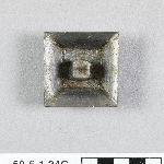 897609