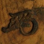 899741