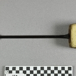 900698