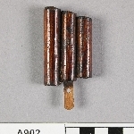 900923