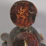 900942