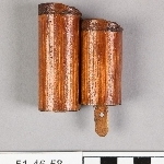 901857