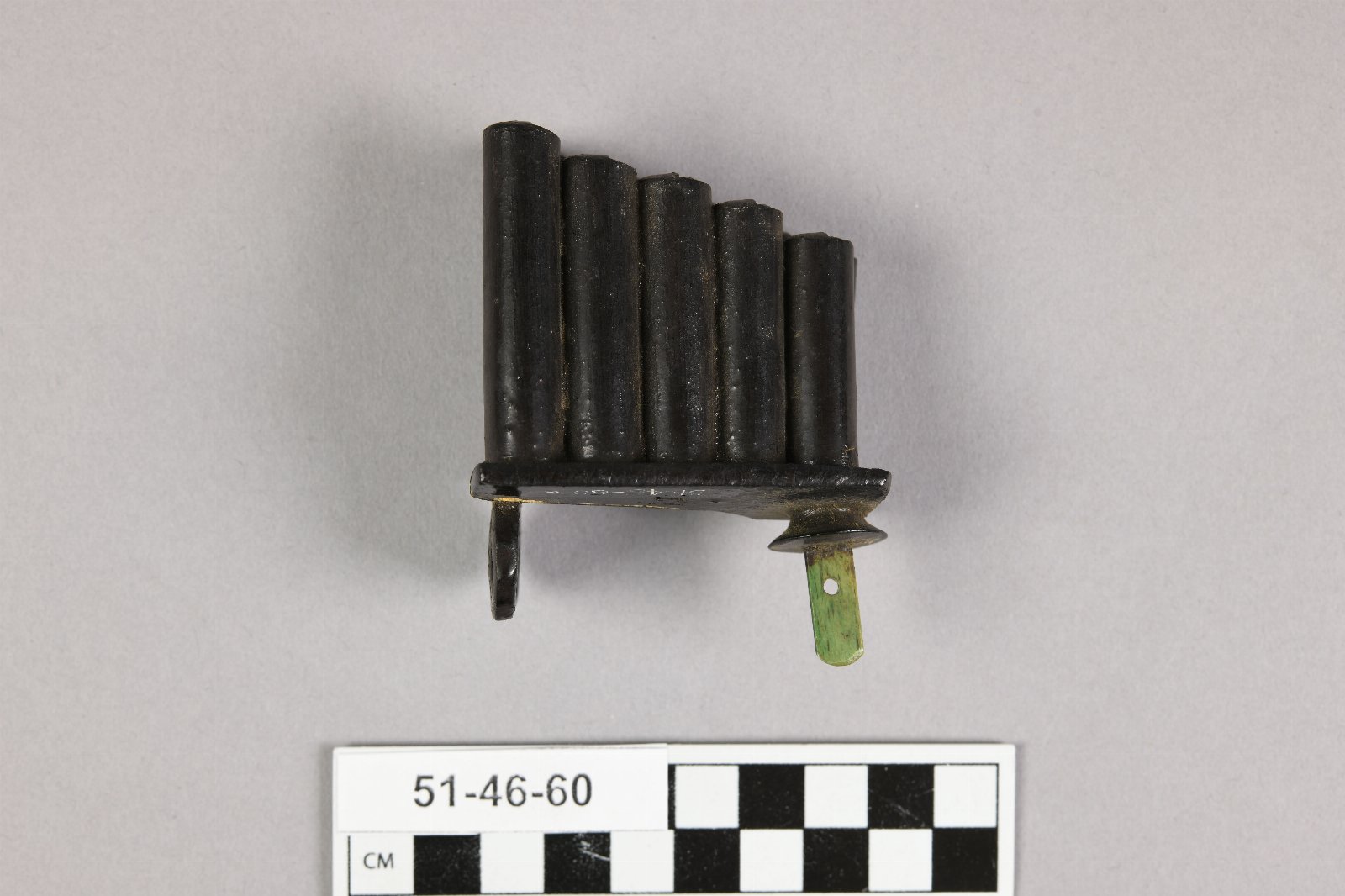 901861
