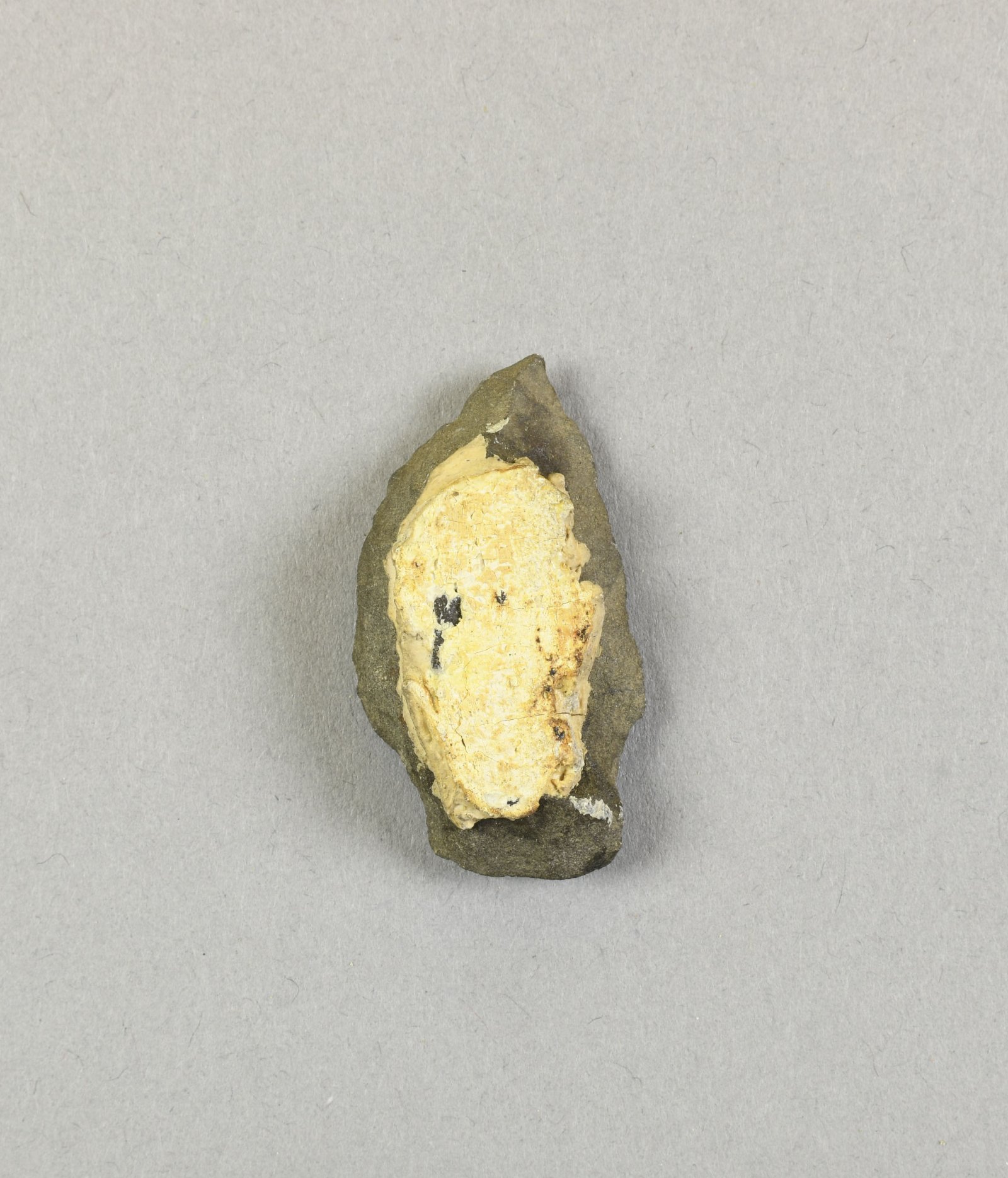 906602