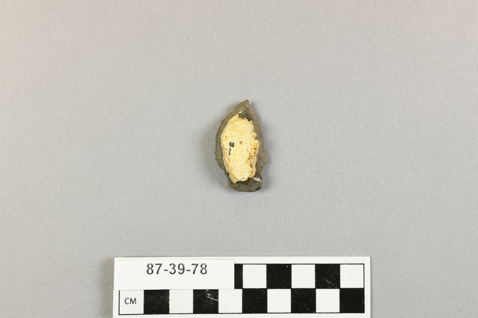 906649