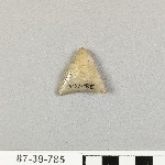 906818