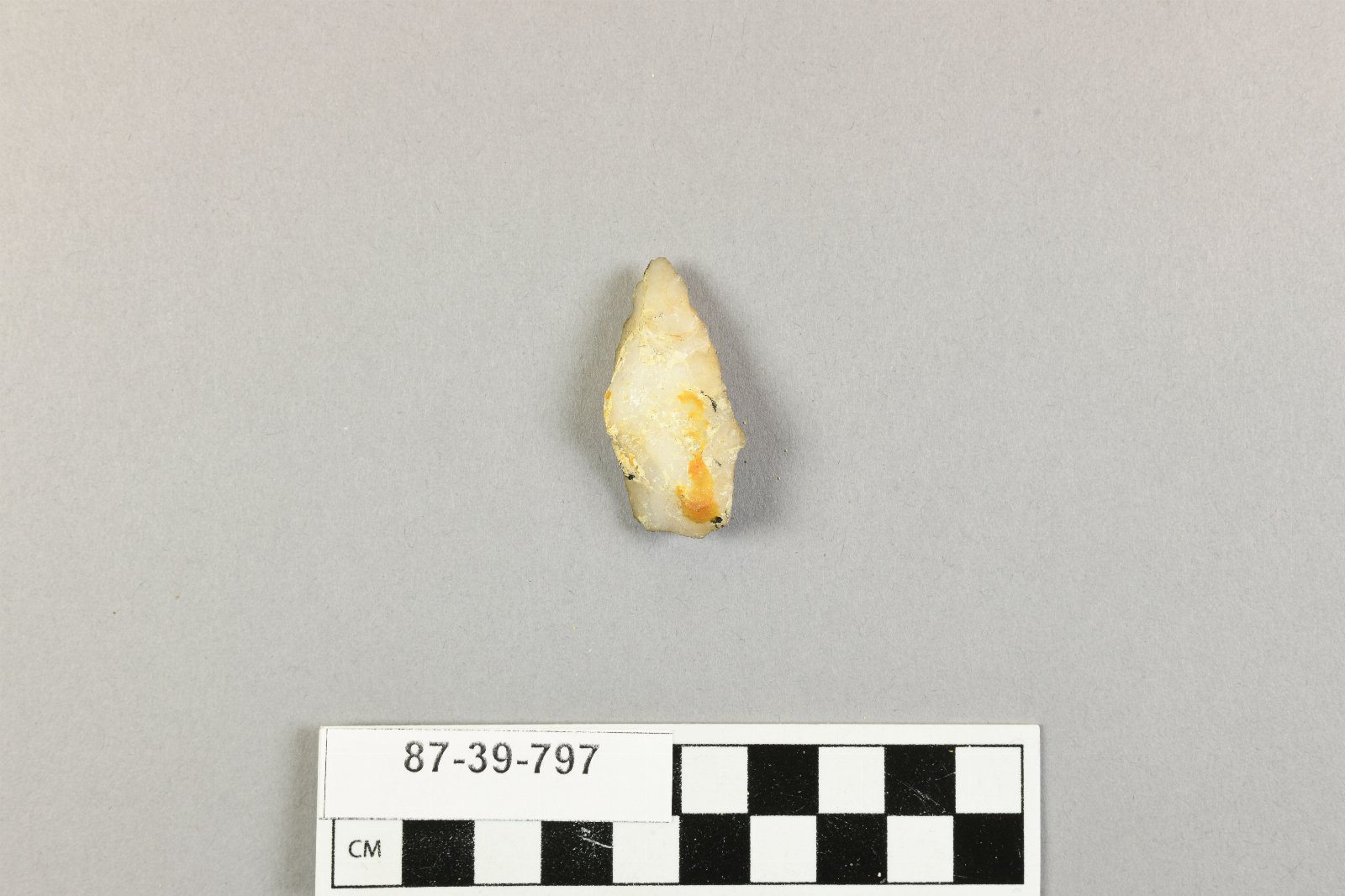 906843