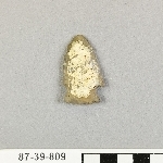 906868