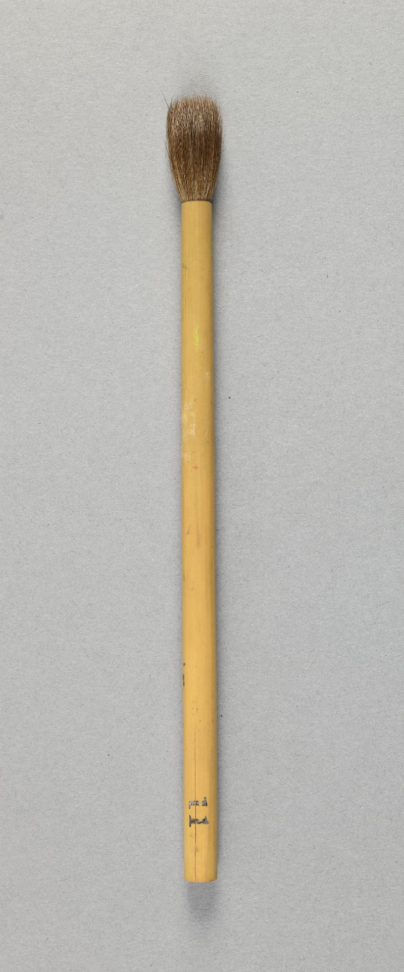 907357