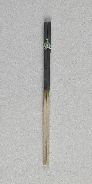 17653B