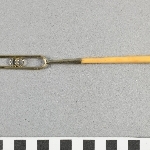 907401