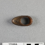 907493