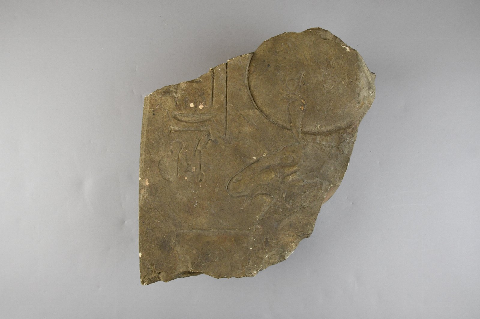 907751