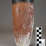 907819