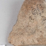 908923