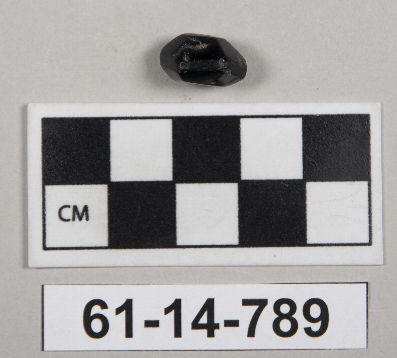 909272