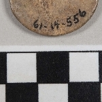 909946