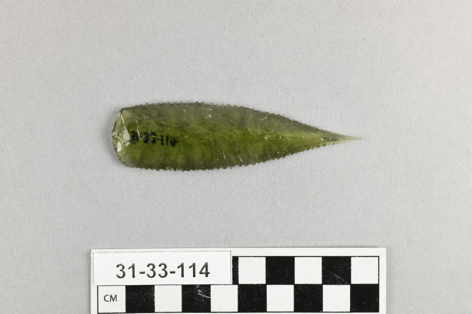 910745