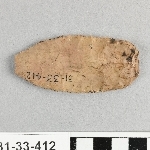 910816