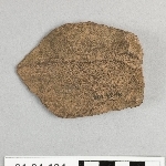 910826