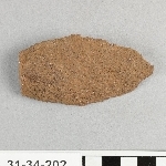 910841