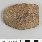 910890