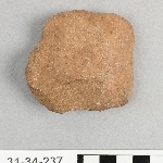 910897