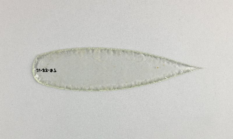 910963